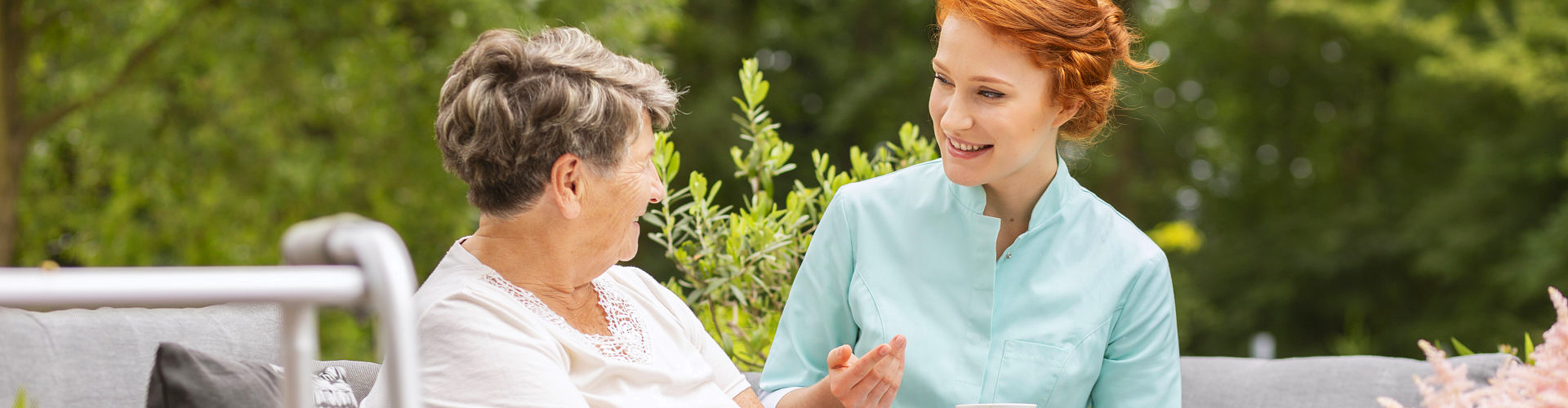 image of the senior woman patient with the healthcare staff